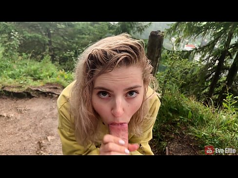 ❤️ Ragazza ingoia cum dopu un pompino publicu - Eva Elfi ️ Video porno à co.porno-negrov.ru ❤